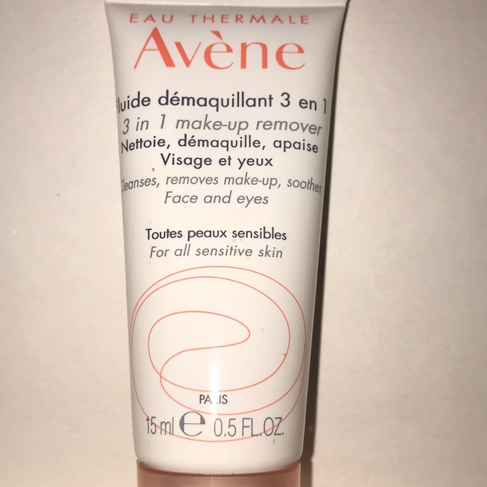 Avene 3 in 1 makeup remover. .05 oz